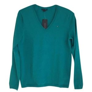 Classic V-Neck Green Sweater